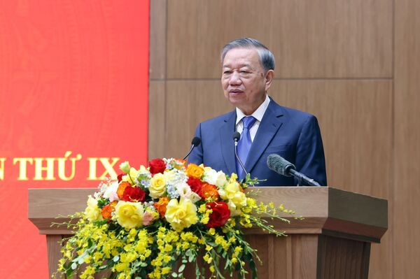 Party chief highlights role of personal dedication in ensuring national security