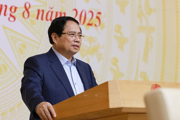 PM calls for nationwide synergy to propel Vietnam’s semiconductor industry