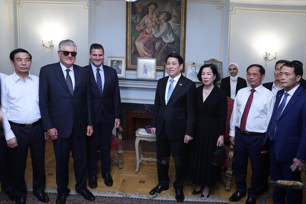 Vietnamese State President visits museum dedicated to late Egyptian leader