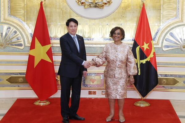 State President meets with National Assembly Speaker of Angola