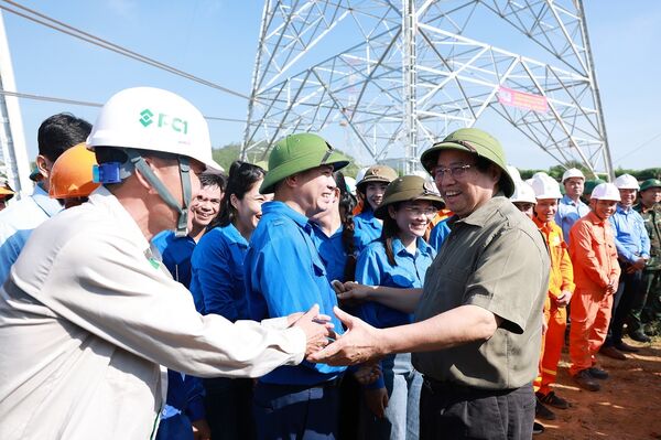 Government leader inspects infrastructure projects in Phu Tho