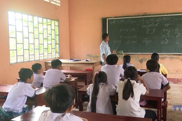 Pagodas join hands in promoting Khmer script and language