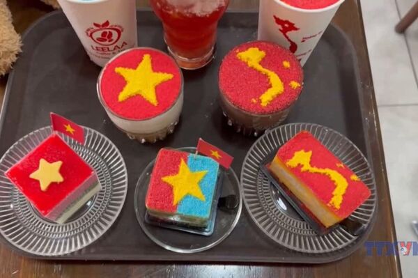 Flag-themed cakes stir national pride