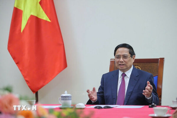 Vietnamese PM holds phone talks with Cambodian counterpart