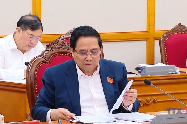 Politburo reviews draft documents, personnel plans ahead of provincial congresses