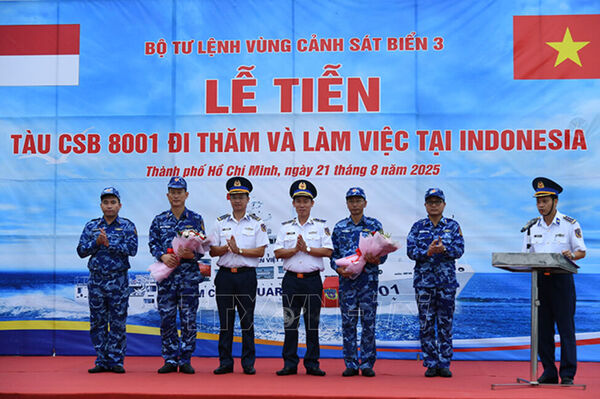 Vietnam Coast Guard ship sails to Indonesia for first 2025 visit