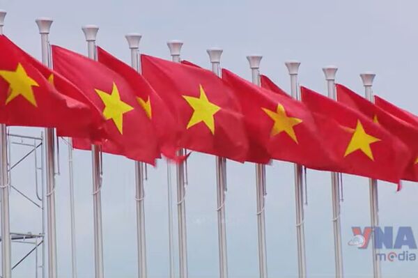 Vietnamese war veterans share joy at National Achievements Exhibition