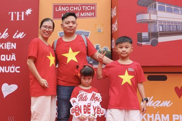 Hanoi welcomes over 2 million visitors during National Day holidays