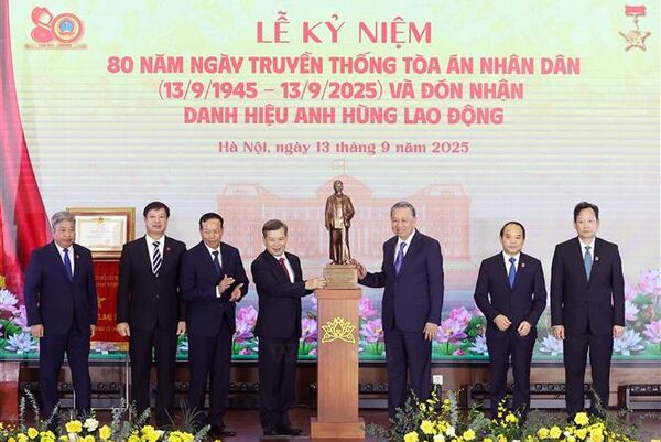 Party chief highlights court sector's role in ensuring justice, fairness and integrity