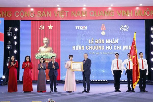 VNA upholds role as strategic, reliable information agency: Party chief