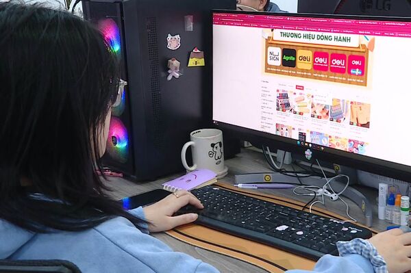 Vietnam pushes green solutions for e-commerce