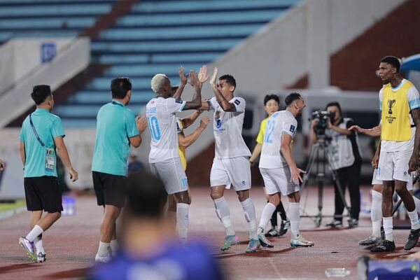<b>CLB Nam Định khởi đầu như mơ tại AFC Champions League 2</b>