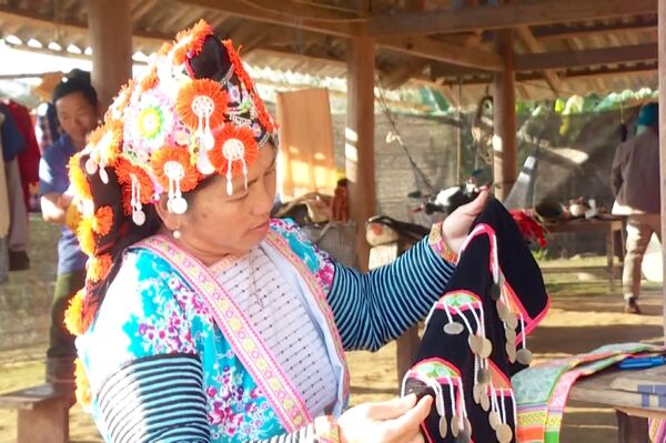 The beauty of Hmong traditional attire