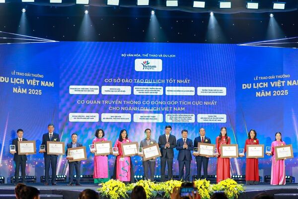 VNA’s Digital Media Centre honoured with Vietnam Tourism Award