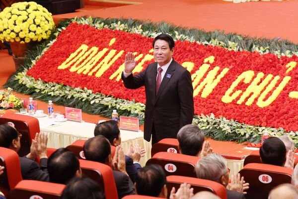 State President calls for accelerated development in Phu Tho