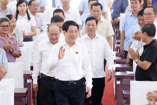 State President meets with HCM City voters ahead of 15th NA’s 10th session