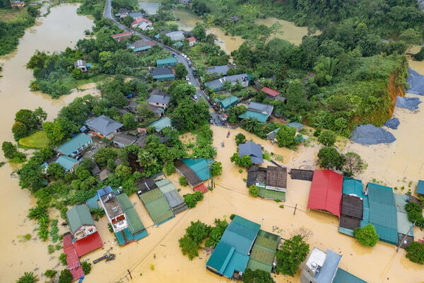 65 dead and missing as Typhoon Bualoi hits Vietnam