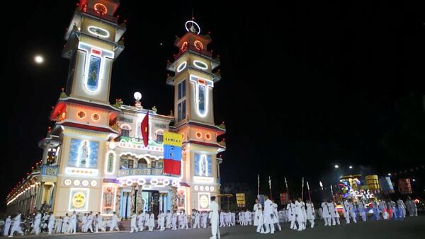 Nearly 200,000 people join biggest festival of Caodaism in Tay Ninh