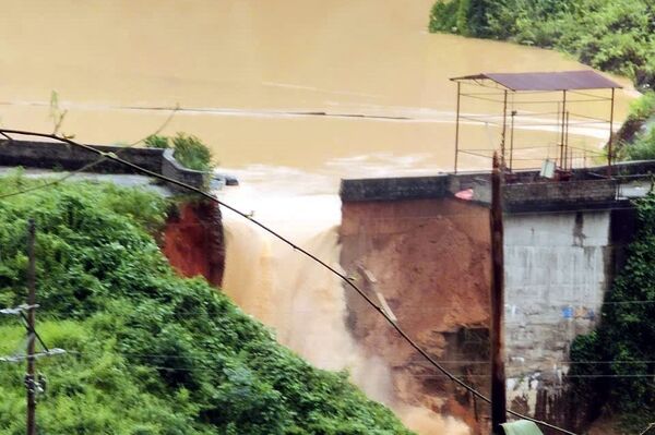 Initial damage reported after dam breach in Lang Son province