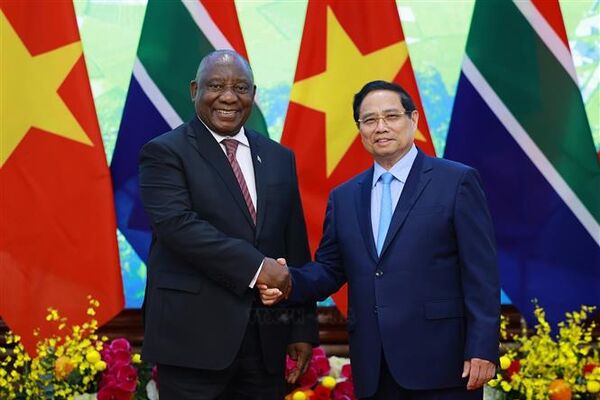 Prime Minister meets with South African President