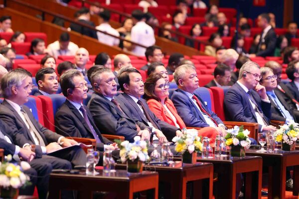 Closing session of Hanoi Convention signing ceremony