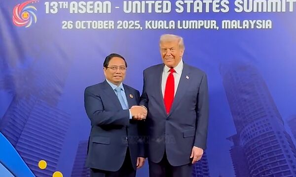 PM meets US President on ASEAN–US Summit sidelines