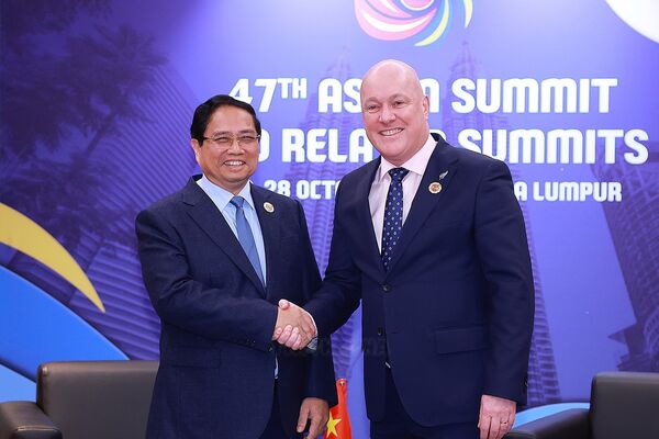 Vietnamese PM meets with leaders of RoK, Indonesia, New Zealand, IMF