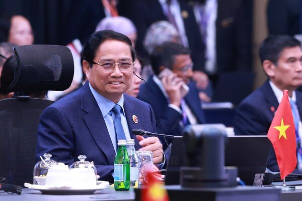 PM joins regional leaders at 20th East Asia Summit in Kuala Lumpur