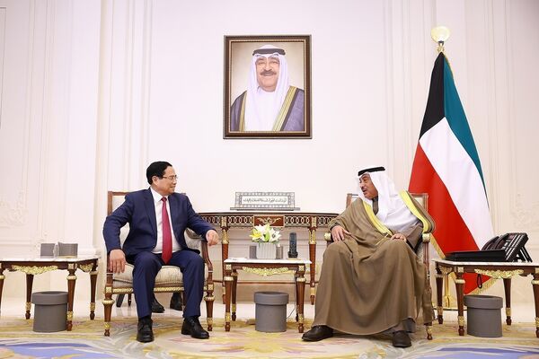 Vietnamese PM meets with Crown Prince of Kuwait
