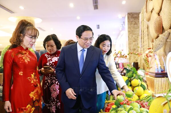 PM highlights Vietnamese women’s role in innovation, entrepreneurship