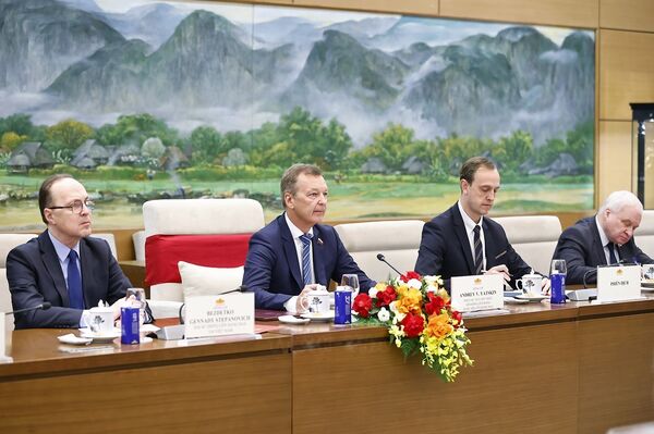 High political trust key to fostering Vietnam-Russia cooperation: Legislative leader