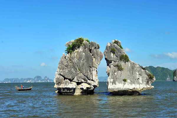Quang Ninh renews tourism services to draw visitors