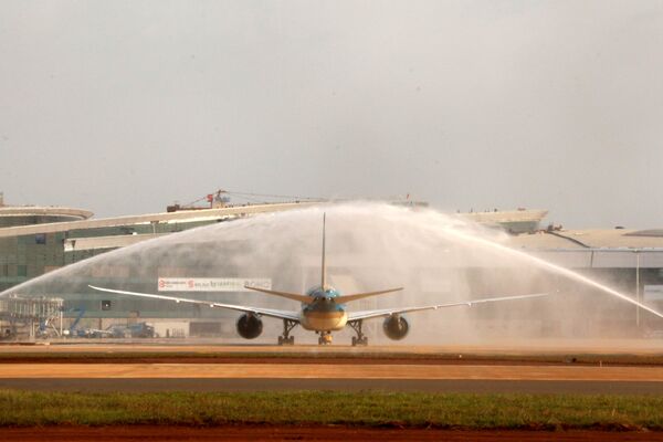 <b>First technical flightlands at Long Thanh International Airport</b>