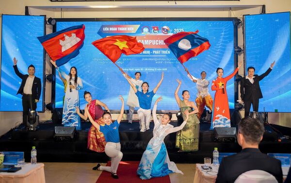 Vietnam, Cambodia and Laos youths gather for festival