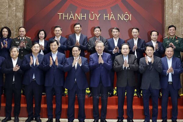 Party Chief calls for innovative, long-term amendments to Capital Law