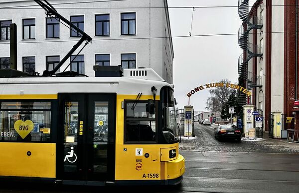 “Dong Xuan” tram stop highlights Vietnamese presence in Berlin