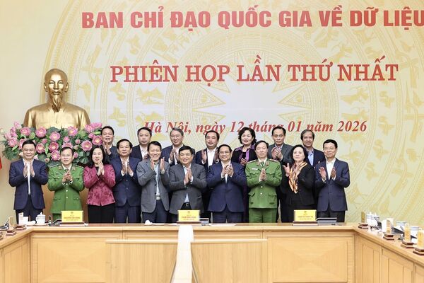 Prime Minister calls for strategic breakthroughs in digital data