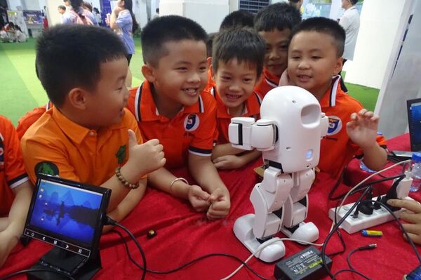 Science, technology, innovation drive breathroughs of 13th Party Congress