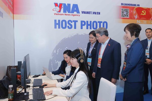 Vietnam News Agency - Key media force behind the success of 14th National Party Congress