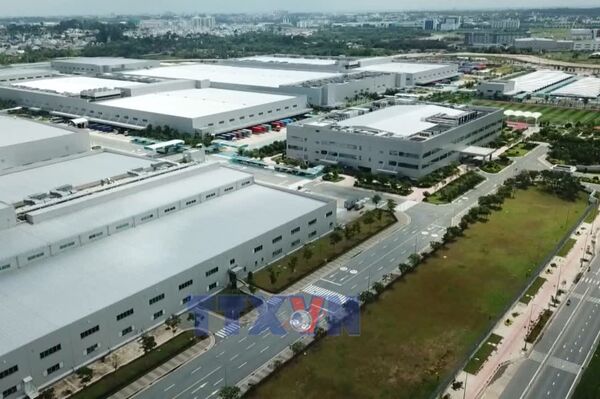 Banks steer credit into production, business