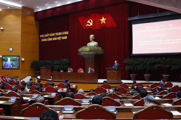 Party chief commends subcommittees preparing for 14th National Congress
