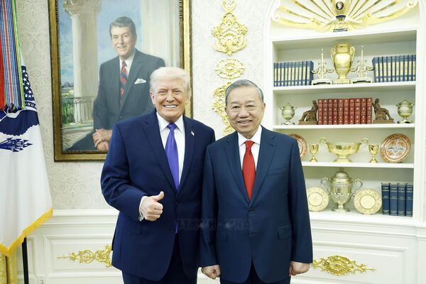 Party General Secretary To Lam meets US President Donald Trump
