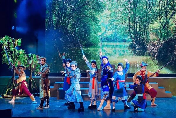 Young artists bring new vitality to traditional theatre