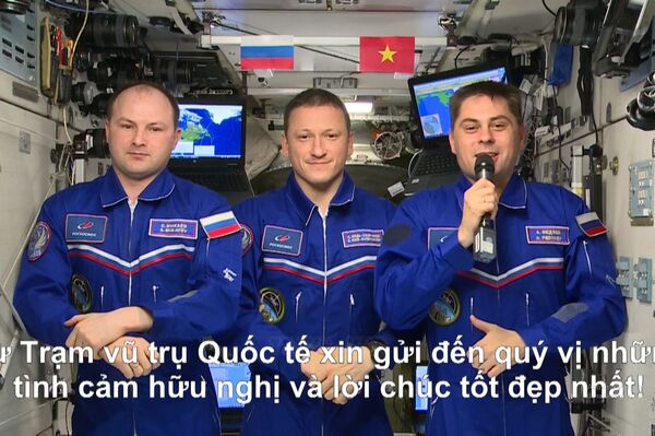 <b>Phi hành gia từ trạm vũ trụ ISS gửi lời chúc tới Hà Nội nhân kỷ niệm hợp tác không gian Việt - Nga</b>