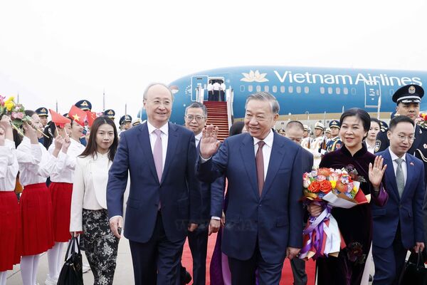 Top Vietnamese leader arrives in Beijing, beginning state visit to China