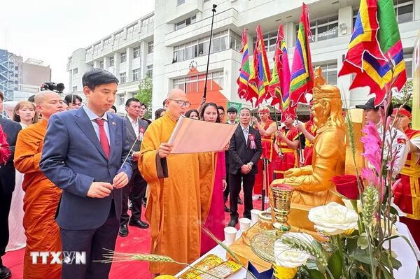 Vietnam cultural festival in Osaka unites overseas community