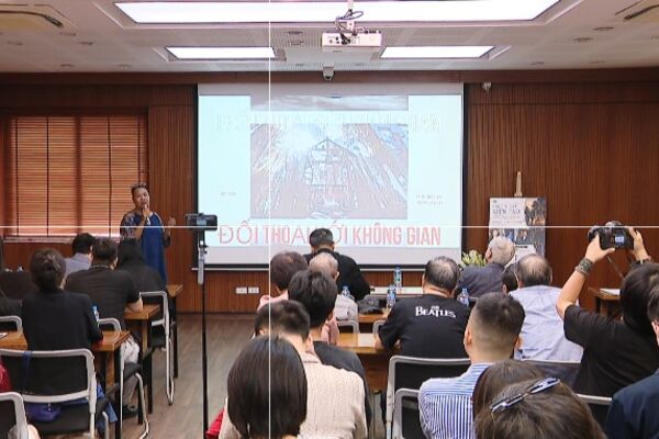 Giao thoa giữa cảnh quan, sắp đặt và ánh sáng trong kiến tạo không gian sống hiện đại
