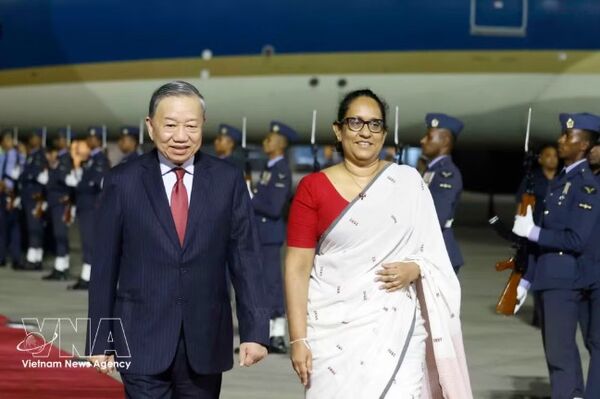 Top Vietnamese leader begins state visit to Sri Lanka