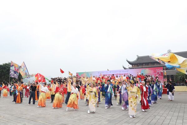 Yosakoi dance boosts Vietnam-Japan friendship