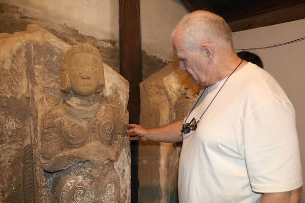 Ancient Vajra statues preserved as national treasure